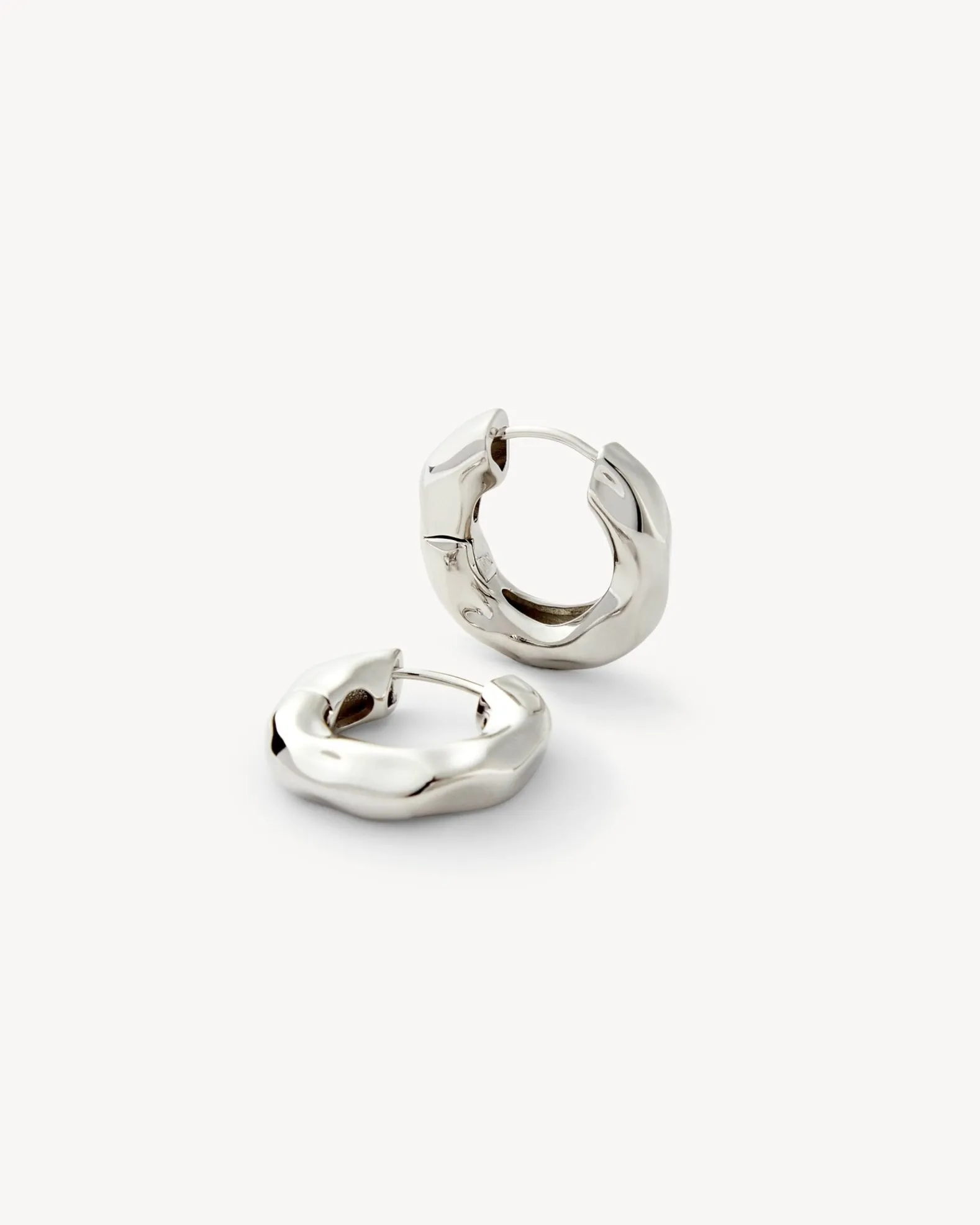Wavy Chunky Hoops